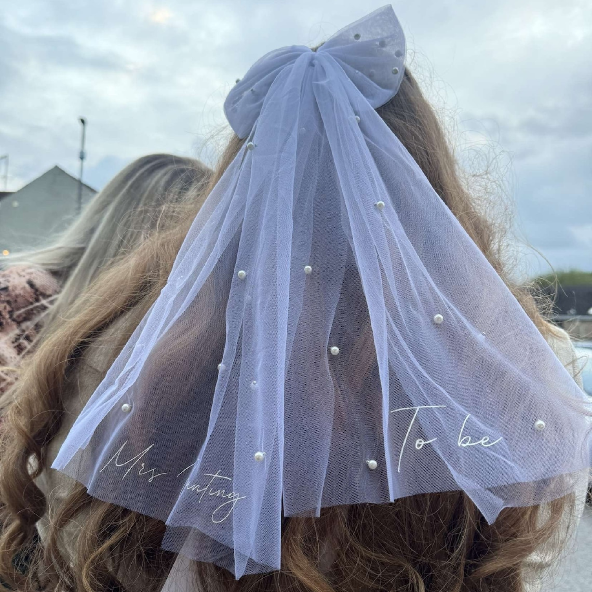 Personalized Monogrammed Bridal Pearl Veil for Hen Party | JNSCloth34