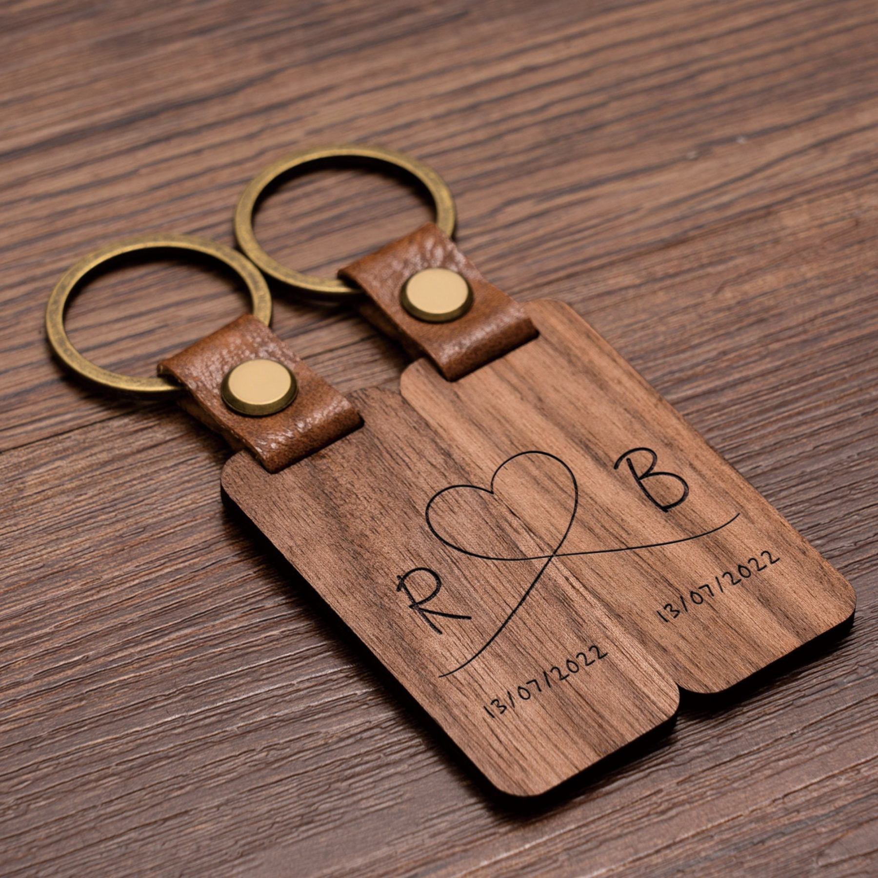 Personalized Wood Couple Keychain for Unique & Love | JNSDec114