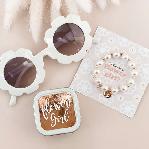 Personalized Letter Flower Girl Pearl Bracelet for Unique & Love | JNSDec134