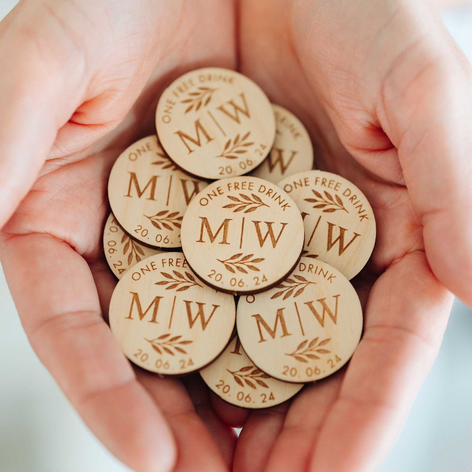 Personalized Wooden Drink Tokens for Wedding & Parties | JNSDec139