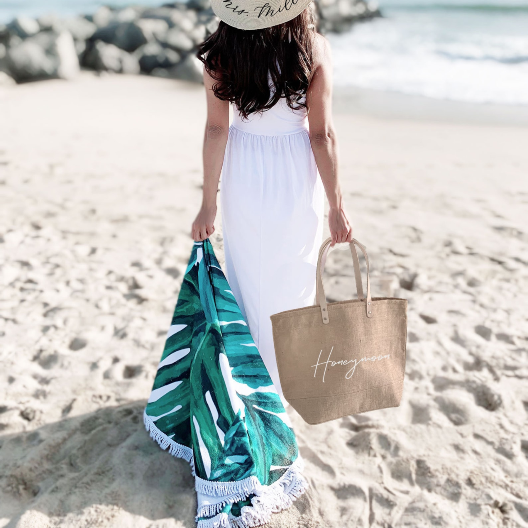 Personalized Tropical Round Beach Towels for Unique & Love | JNSTowel02