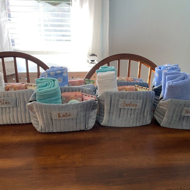 Personalized Velvet Makeup Bag for Unique & Love | JNSBag24