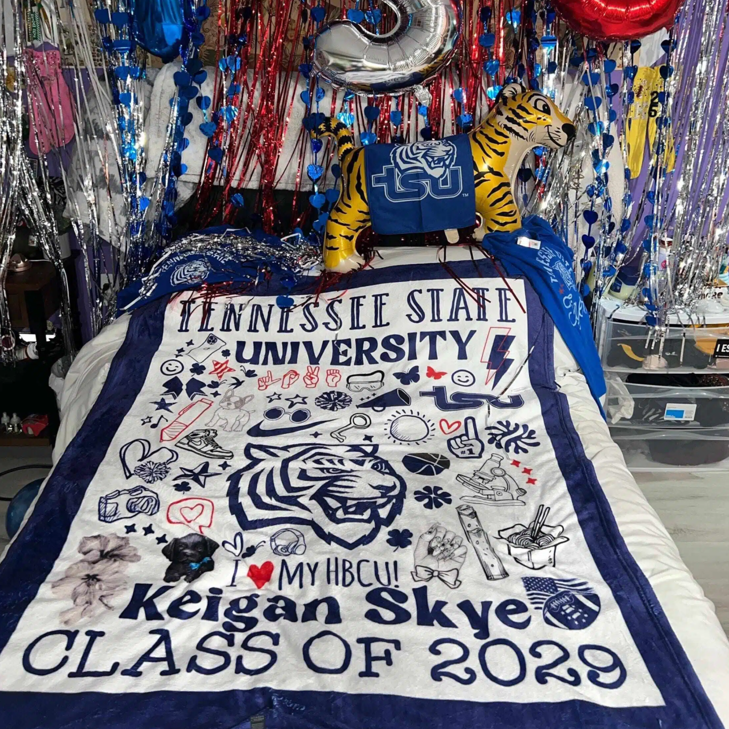 Personalized College Graduation Dorm Blanket for Unique & Love | JNSBK02