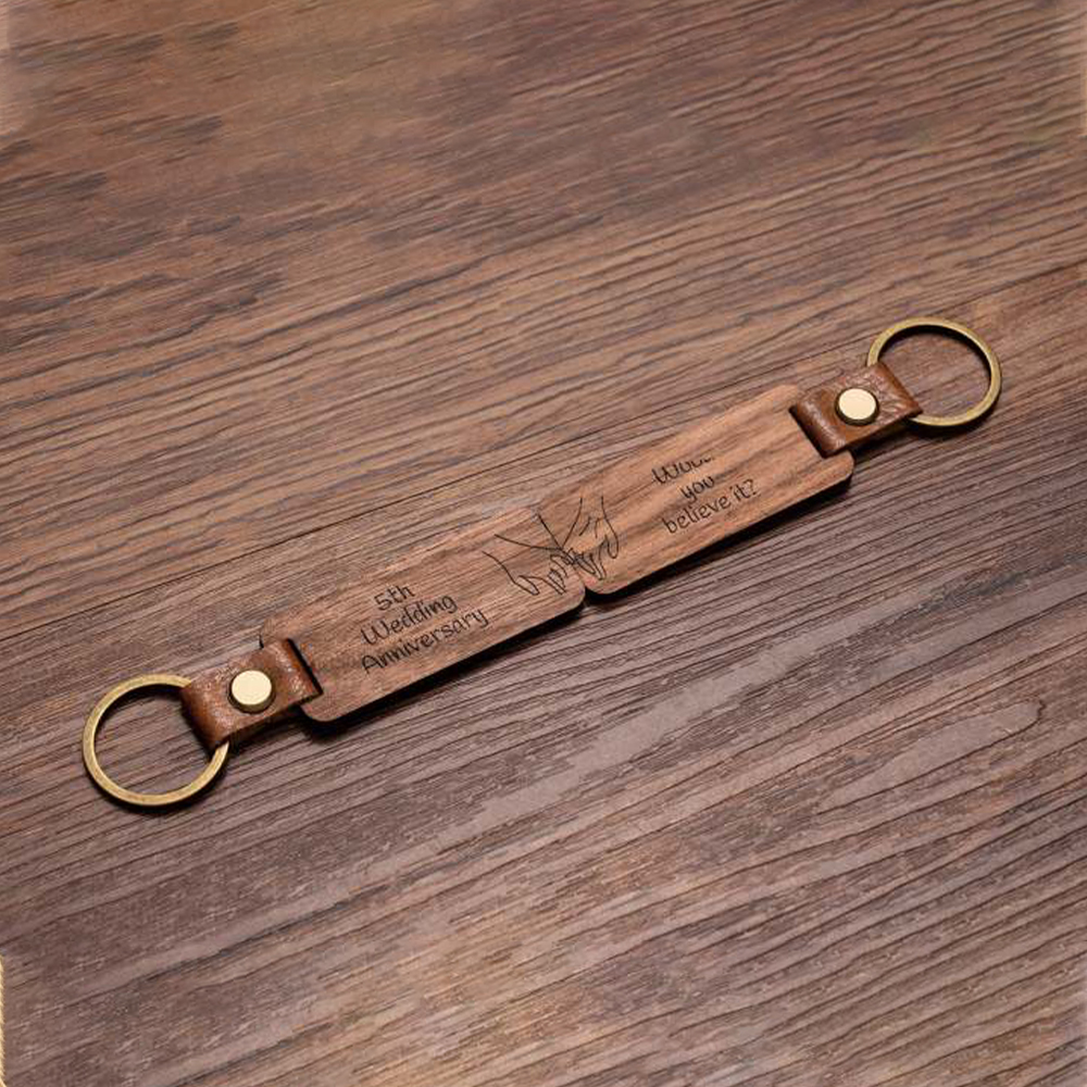 Personalized Wood Couple Keychain for Unique & Love | JNSDec114