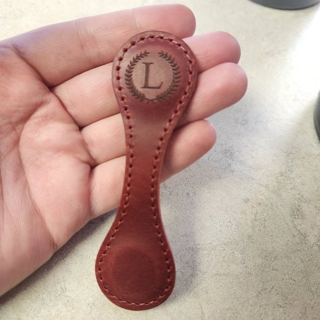 Personalized Leather Magnetic Bookmark for Unique & Love | JNSDec37