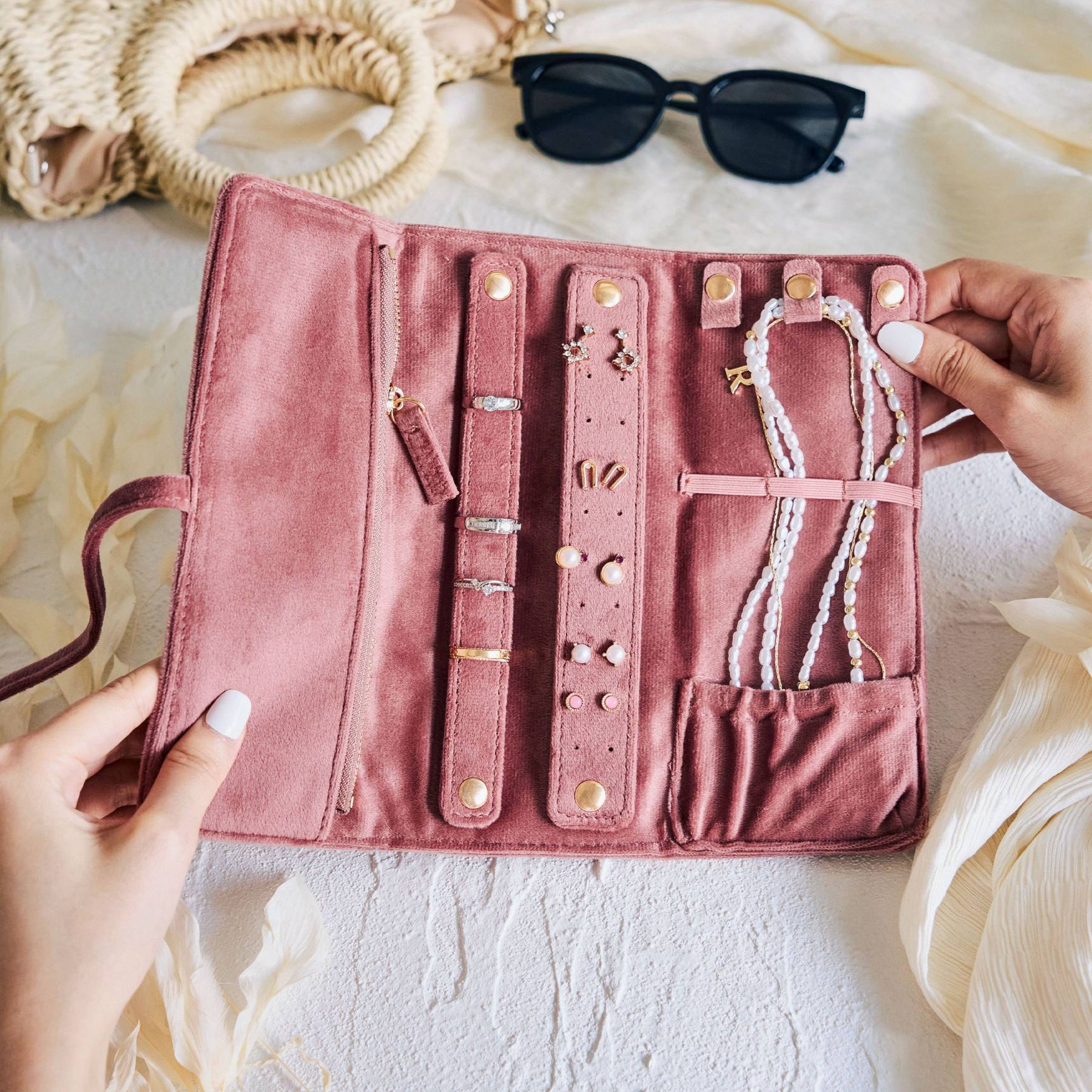 Personalized Monogrammed Velvet Travel Jewelry Rolls | JNSBag77