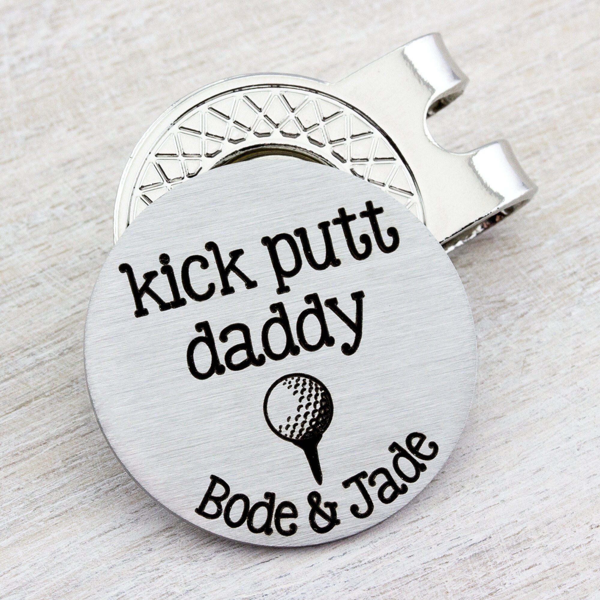 Personalized Engraved Golf Ball Marker with Hat Clip | JNSTool04