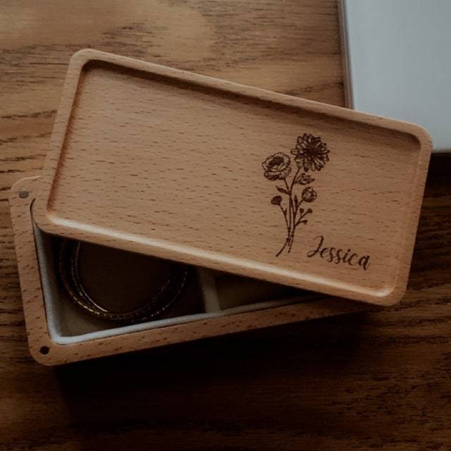 Personalized Birth Flower Wood Jewelry Box for Unique & Love | JNSDec54
