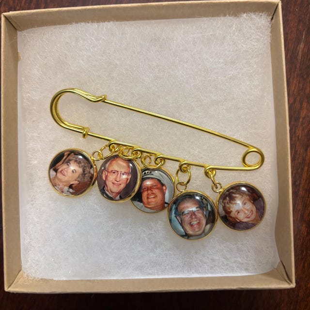 Personalized Photo Boutonniere Lapel Pin for Unique & Love | JNSDec156