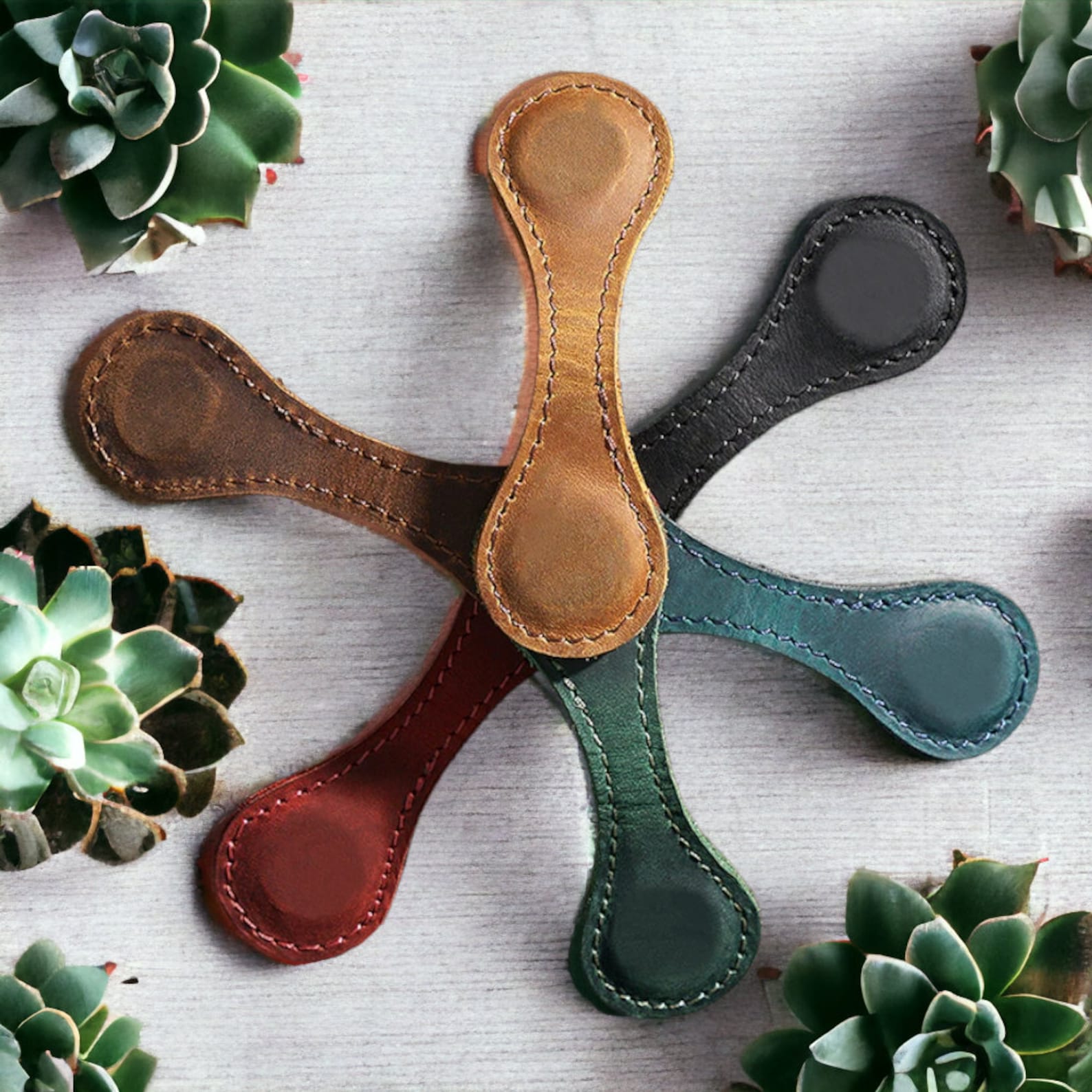 Personalized Leather Magnetic Bookmark for Unique & Love | JNSDec37