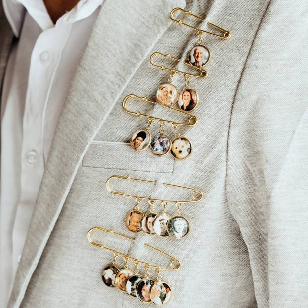 Personalized Photo Boutonniere Lapel Pin for Unique & Love | JNSDec156