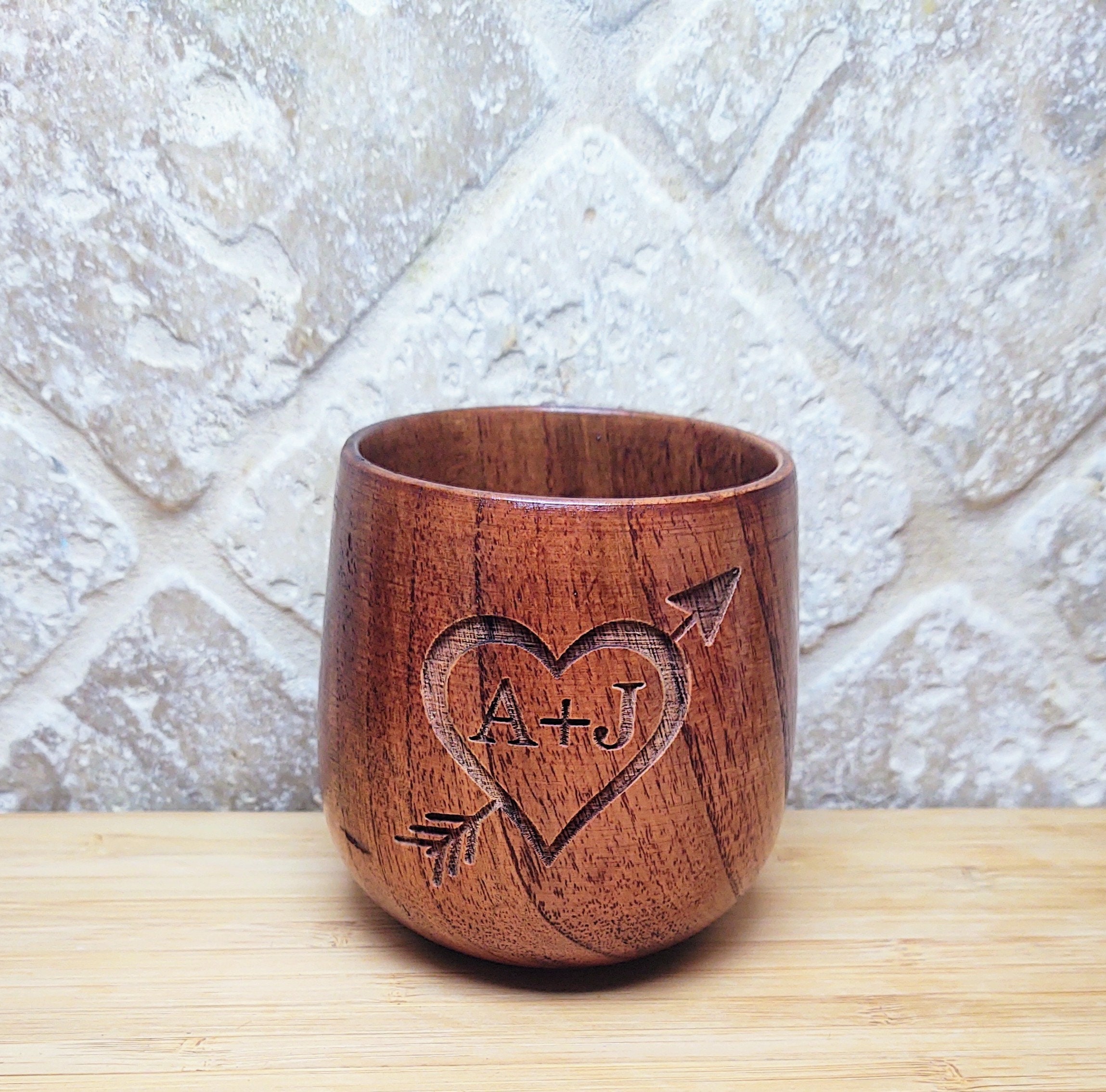 Personalized Valentine's Day Couple Initials Heart Arrow Engraved Wood Cup | JNSBottle05