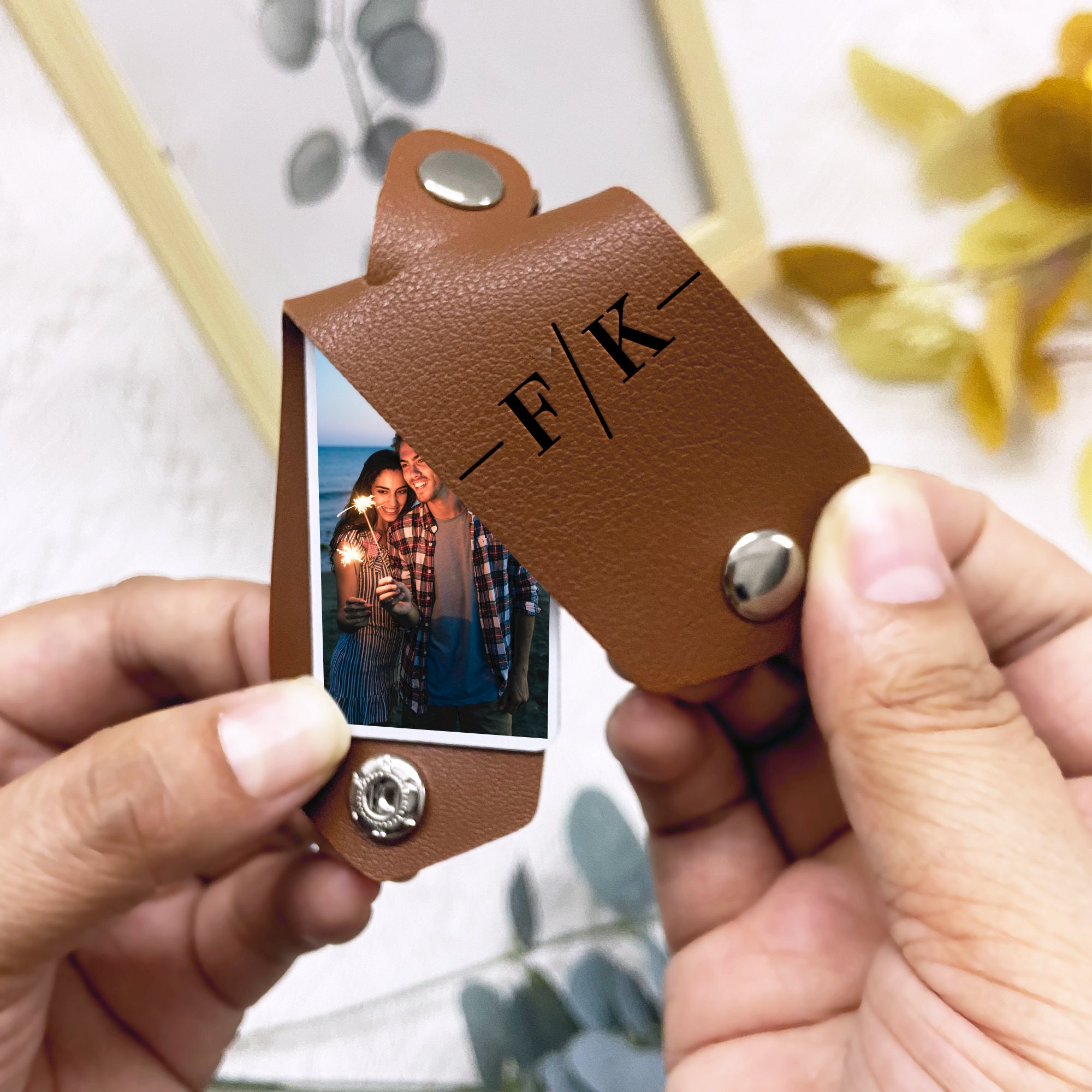 Personalized Monogrammed Photo Leather Keychain I JNSDec82