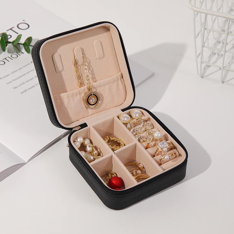 Personalized Leather Birth Flower Travel Jewelry Box for Unique & Love | JNSBag11