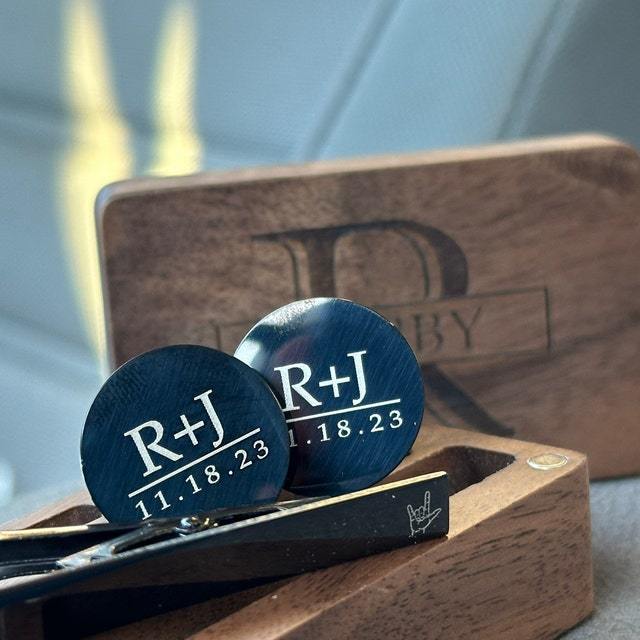 Personalized Men's Cufflink & Tie Clip Set for Unique & Love | JNSDec49