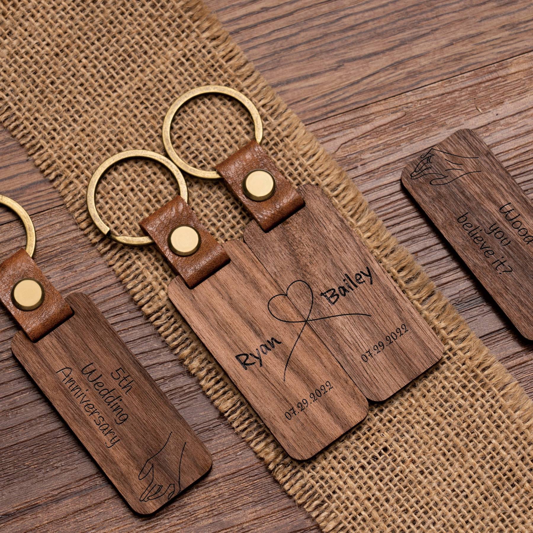 Personalized Wood Couple Keychain for Unique & Love | JNSDec114