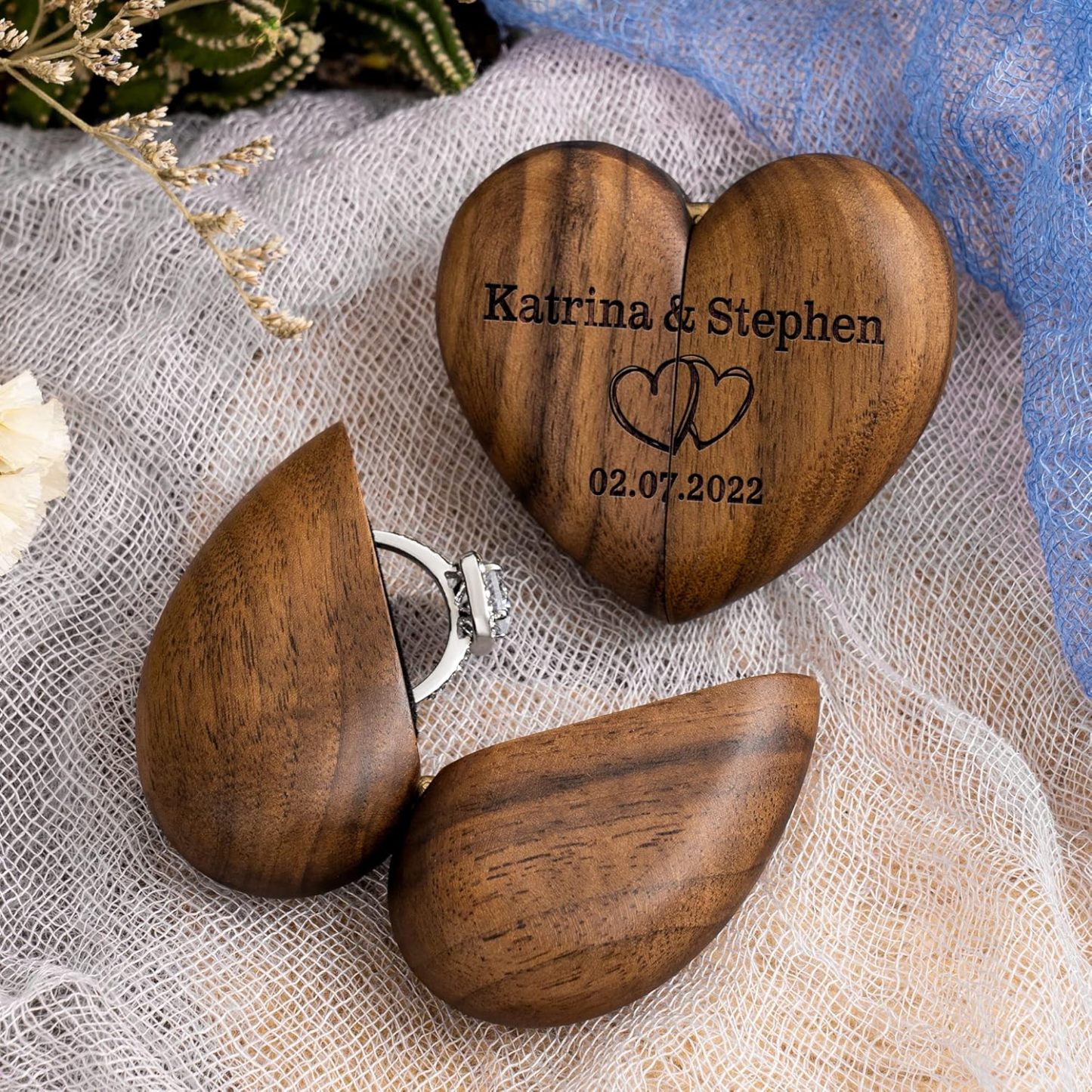 Personalized Name Heart Shaped Wooden Ring Box | JNSCase07