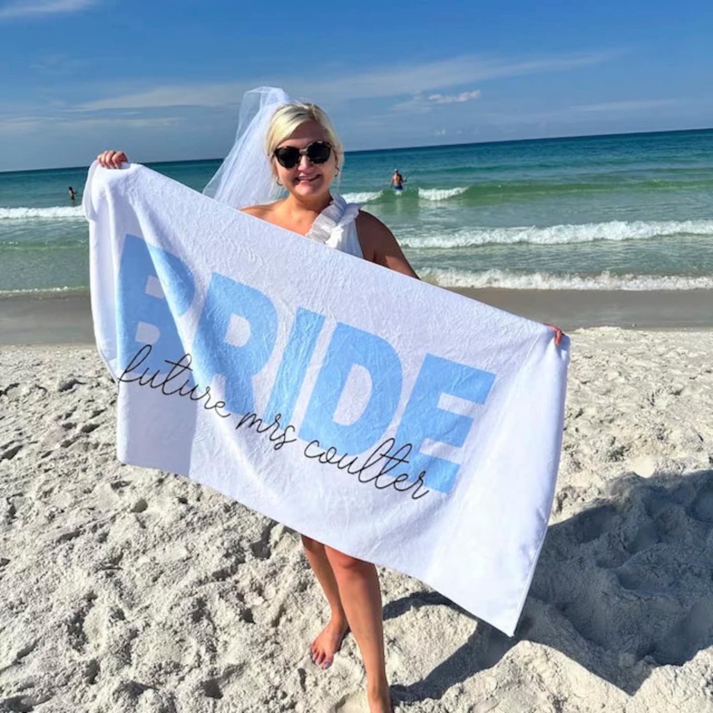 Personalized Bride and Bridesmaid Beach Towels for Unique & Love | JNSTowel01