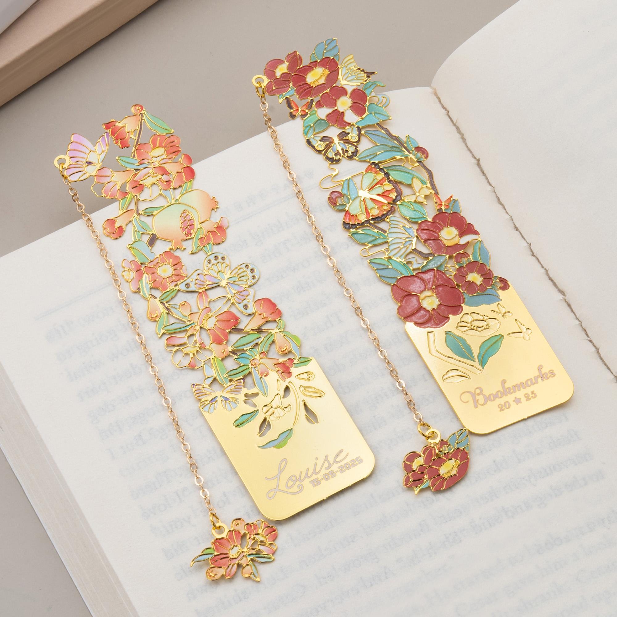 Personalized Birth Flower Butterfly Bookmark with Decorative Chain for Unique and Love | JNSDec230