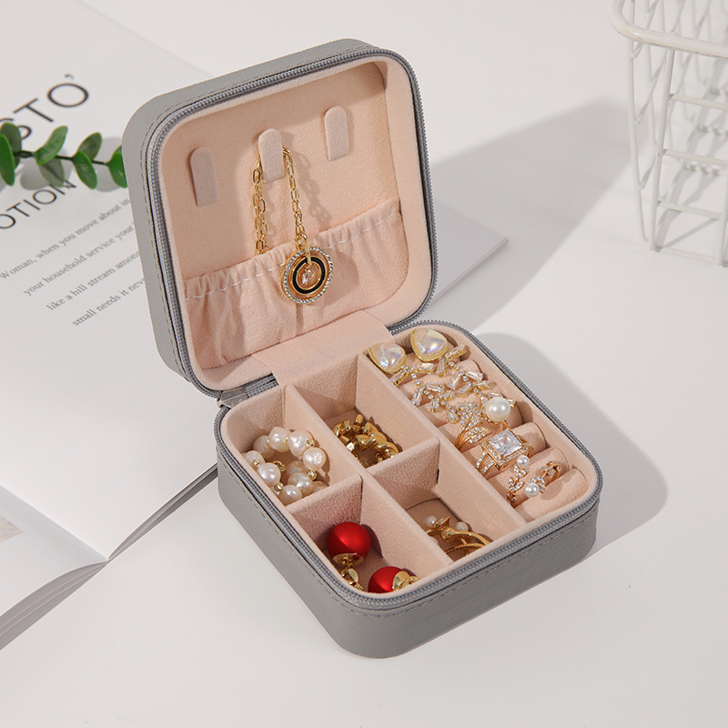 Personalized Leather Birth Flower Travel Jewelry Box for Unique & Love | JNSBag11