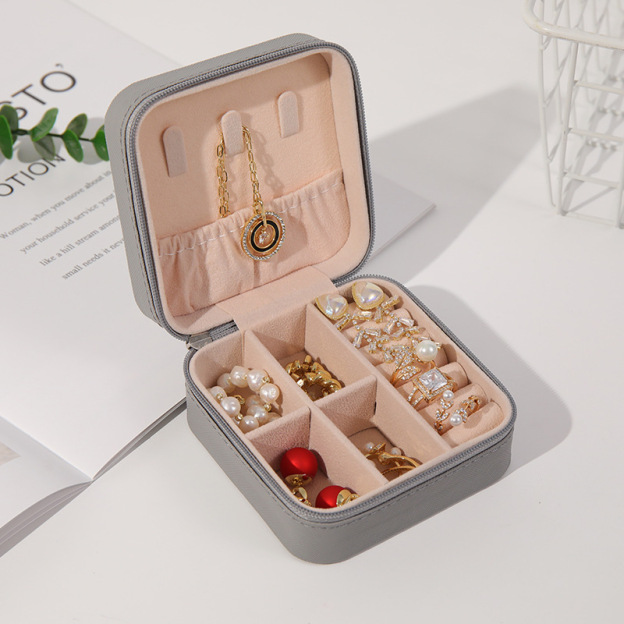 Personalized Leather Birth Flower Travel Jewelry Box for Unique & Love | JNSBag11