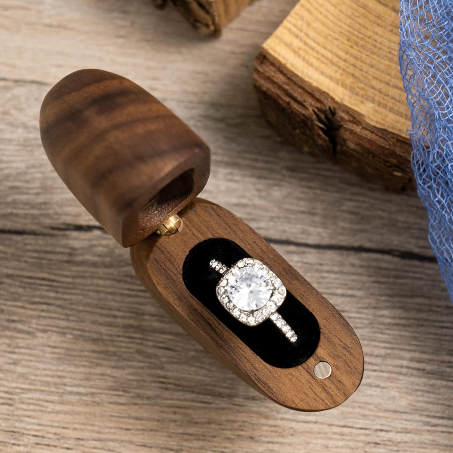 Personalized Name Heart Shaped Wooden Ring Box | JNSCase07