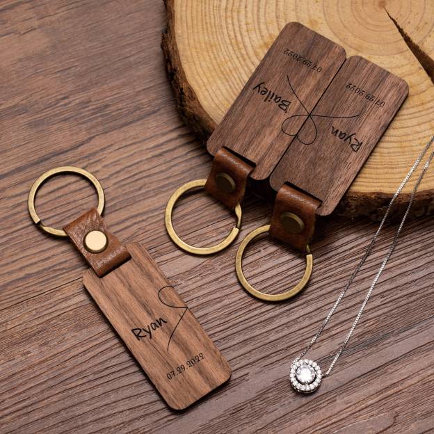 Personalized Wood Couple Keychain for Unique & Love | JNSDec114