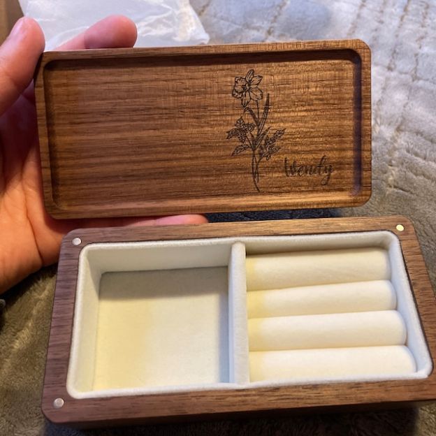 Personalized Birth Flower Wood Jewelry Box for Unique & Love | JNSDec54