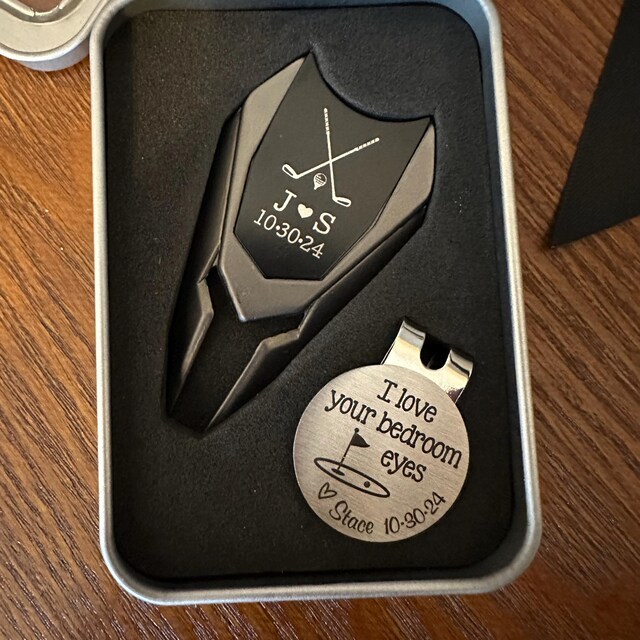 Personalized Engraved Golf Ball Marker with Hat Clip | JNSTool04