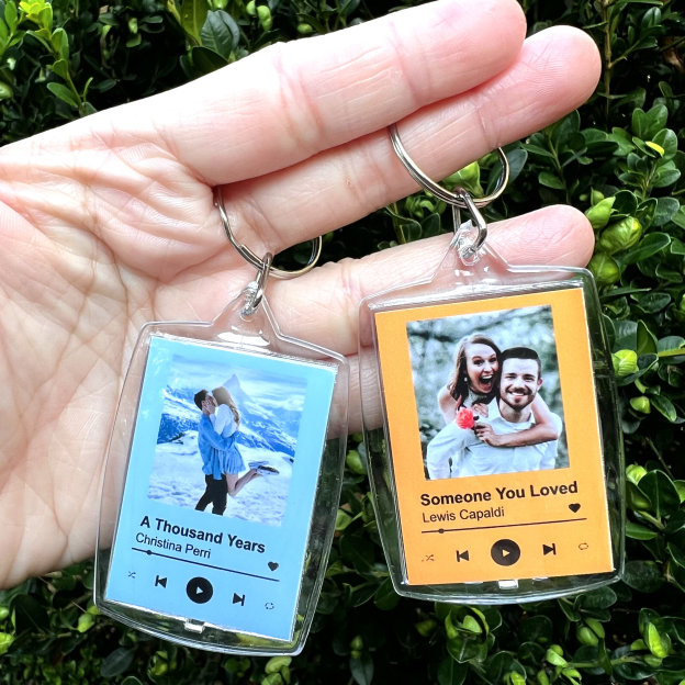 Personalized Song Keychain for Unique & Love | JNSDec26
