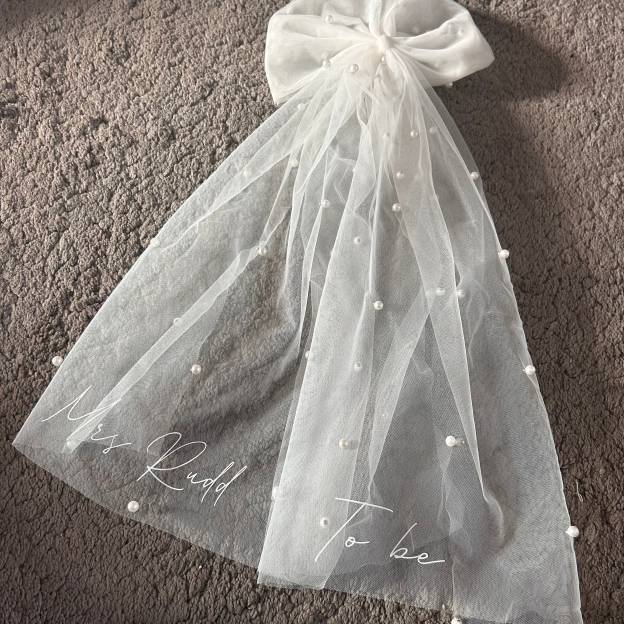 Personalized Monogrammed Bridal Pearl Veil for Hen Party | JNSCloth34
