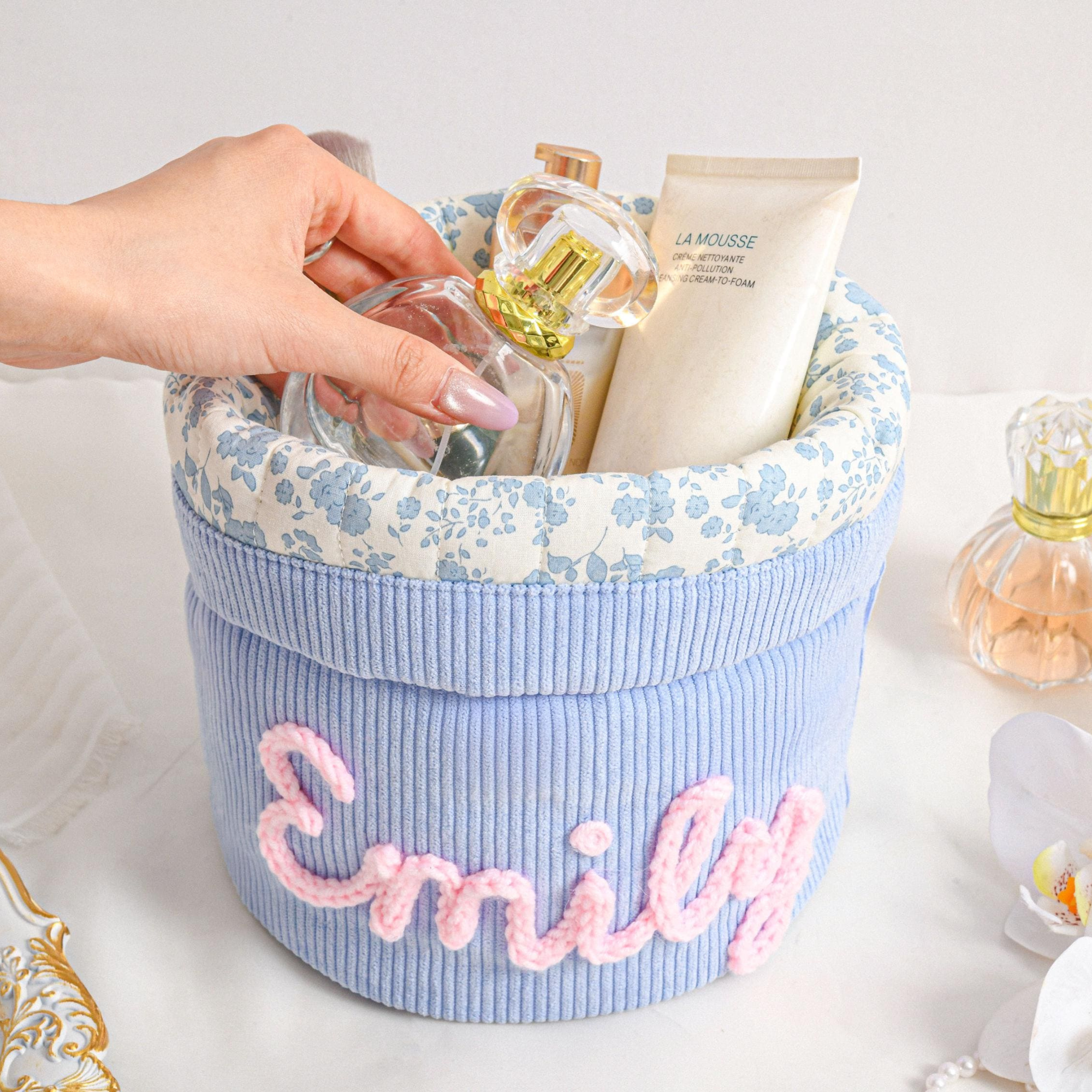 Personalized Hand Embroidered Makeup Bag for Unique & Love | JNSBag135