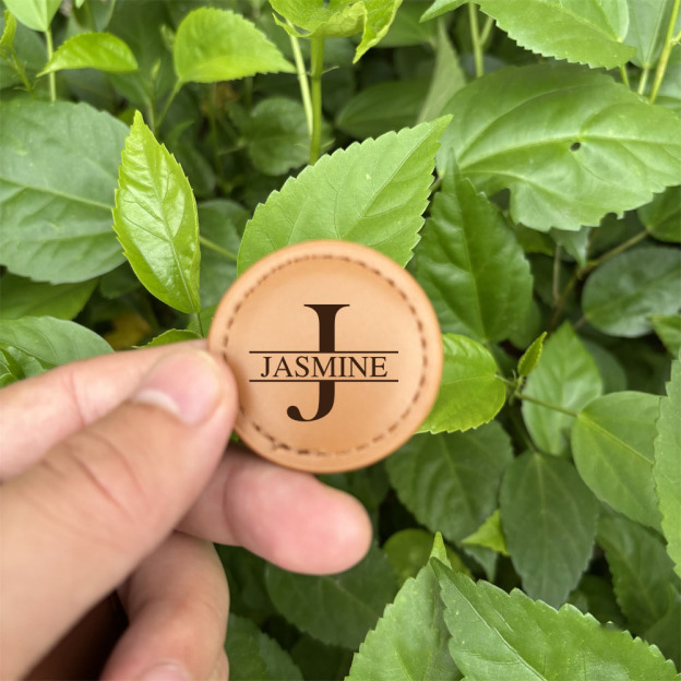 Personalized Leather Golf Ball Marker | JNSTool10