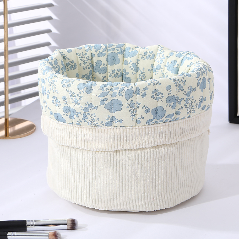 Personalized Hand Embroidered Makeup Bag for Unique & Love | JNSBag135