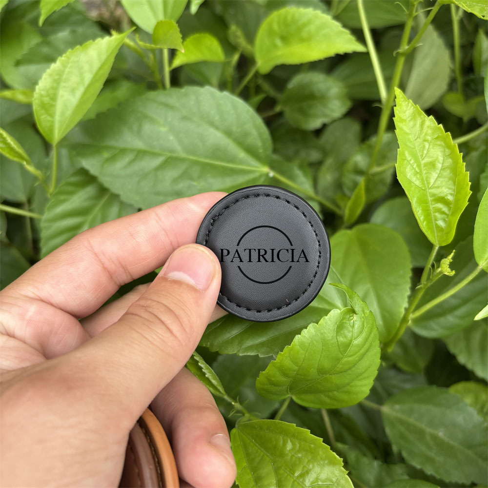 Personalized Leather Golf Ball Marker | JNSTool10