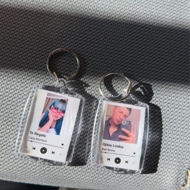 Personalized Song Keychain for Unique & Love | JNSDec26