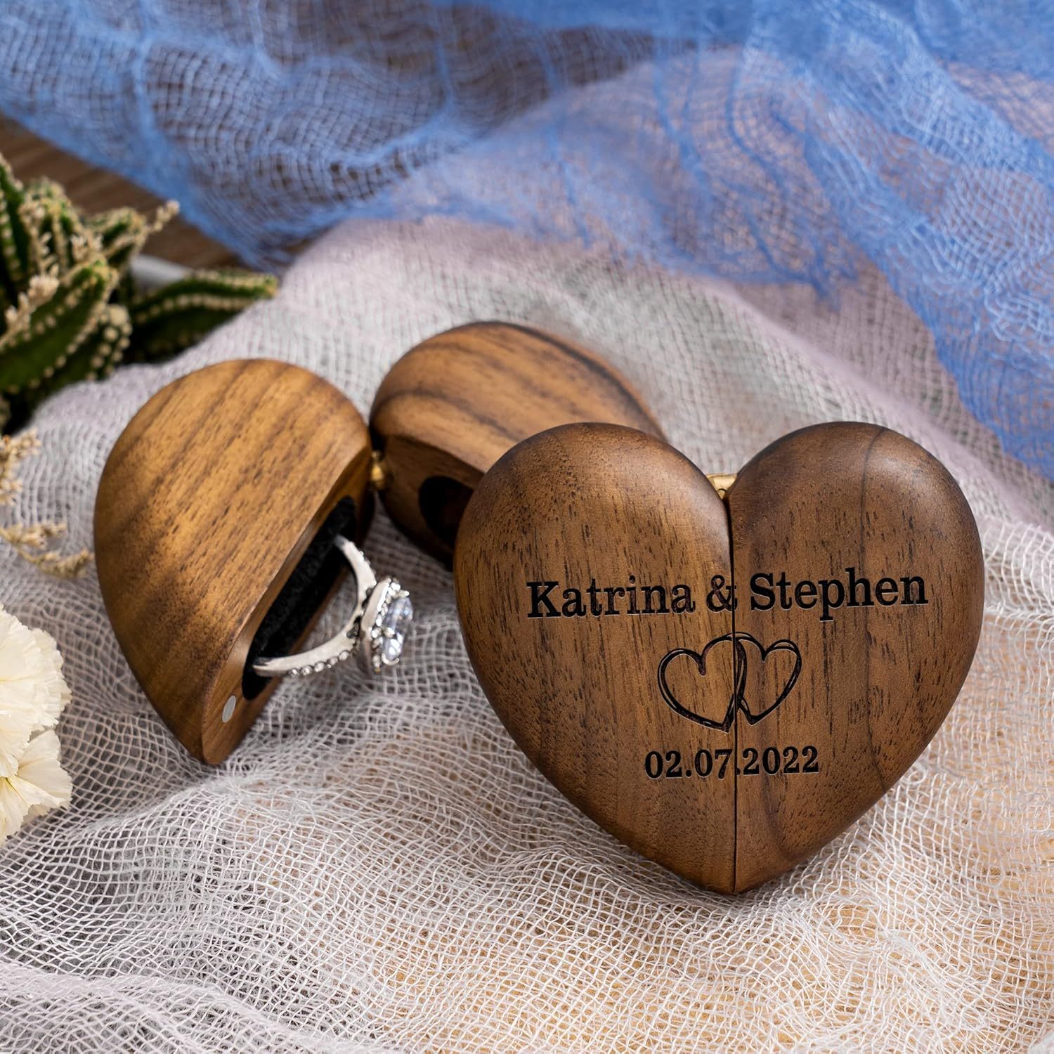 Personalized Name Heart Shaped Wooden Ring Box | JNSCase07