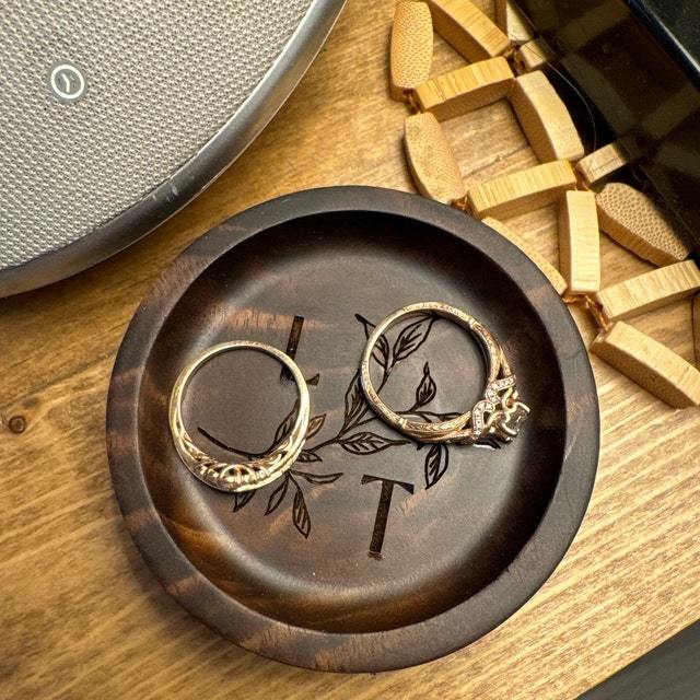Personalized Wooden Ring Dish for Unique & Love | JNSDec152