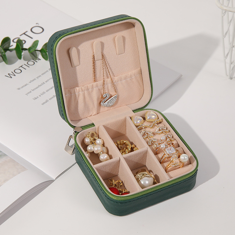 Personalized Leather Birth Flower Travel Jewelry Box for Unique & Love | JNSBag11