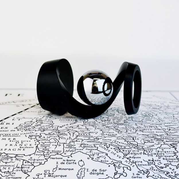 Personalized Name Engraved Suspended Gyroscope Decoration for Unique & Love | JNSDec176