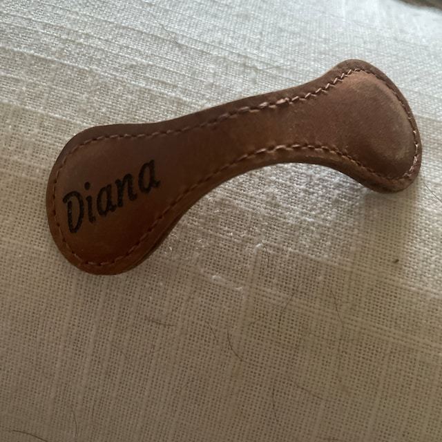 Personalized Leather Magnetic Bookmark for Unique & Love | JNSDec37