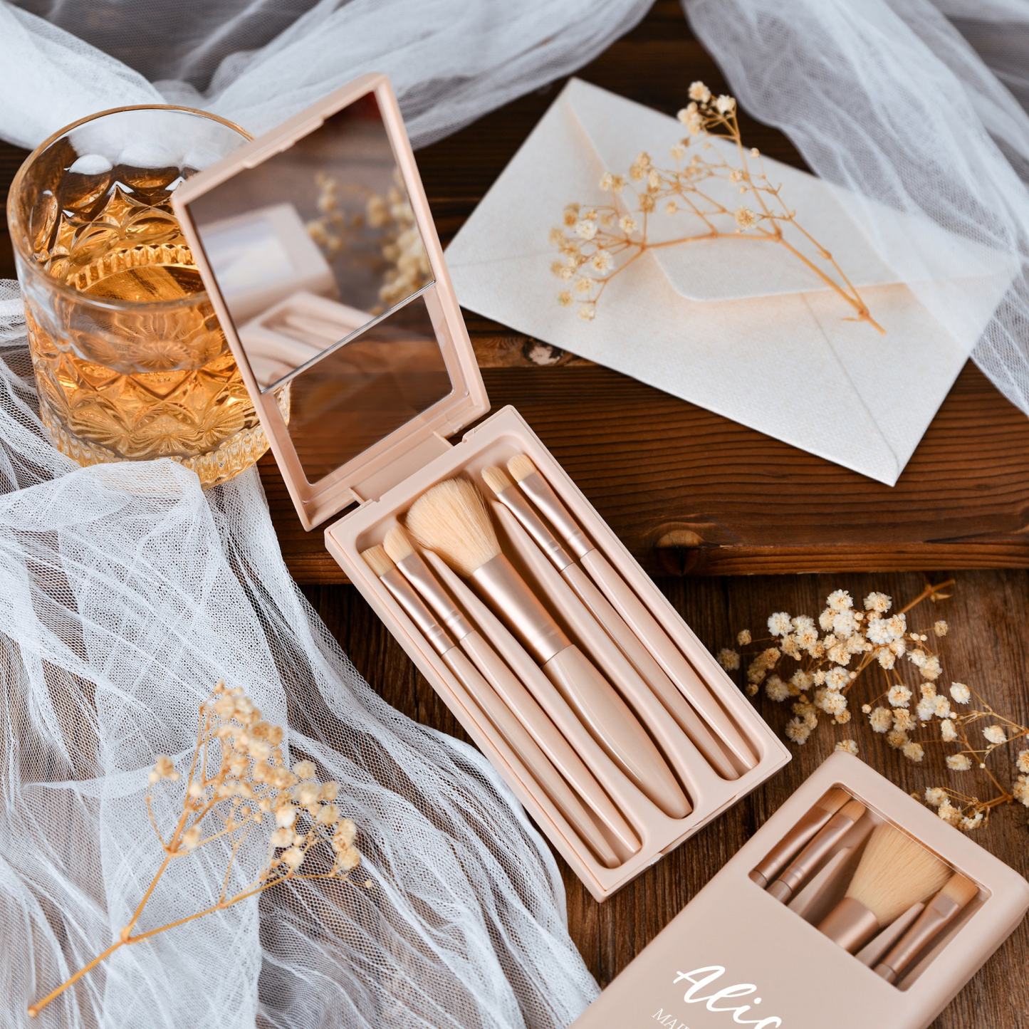 Personalized Makeup Brush Set with Mirror for Unique & Love | JNSBag19