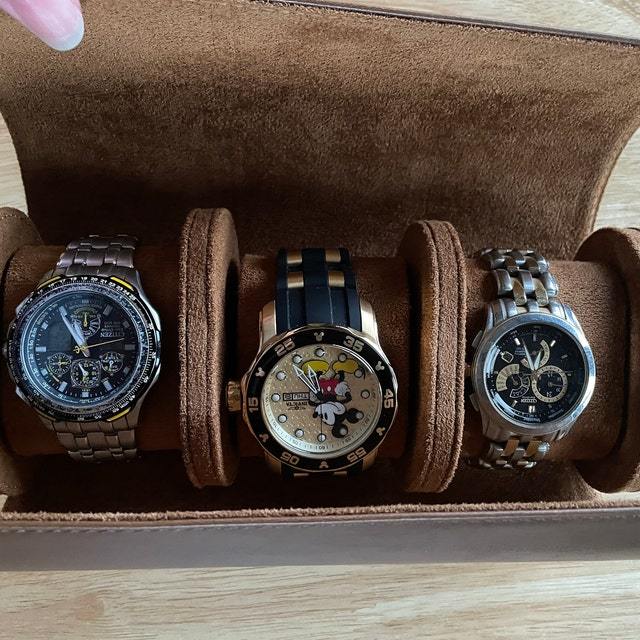  Personalized Leather Watch Case for Unique & Love | JNSBag15