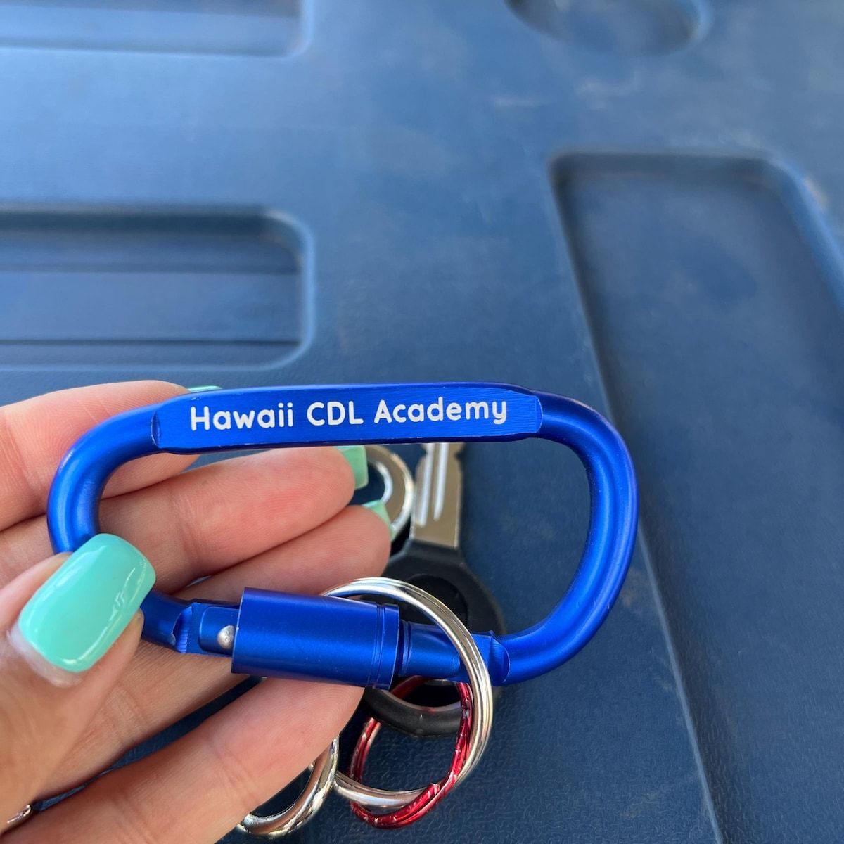 Personalized Engraved Locking Carabiner Clip for Unique & Love | JNSTool26