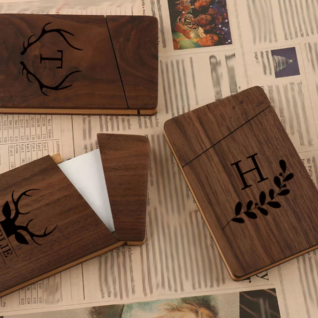 Personalized Monogram Engraved Business Card Holder with Magnetic Closure | JNSCase06