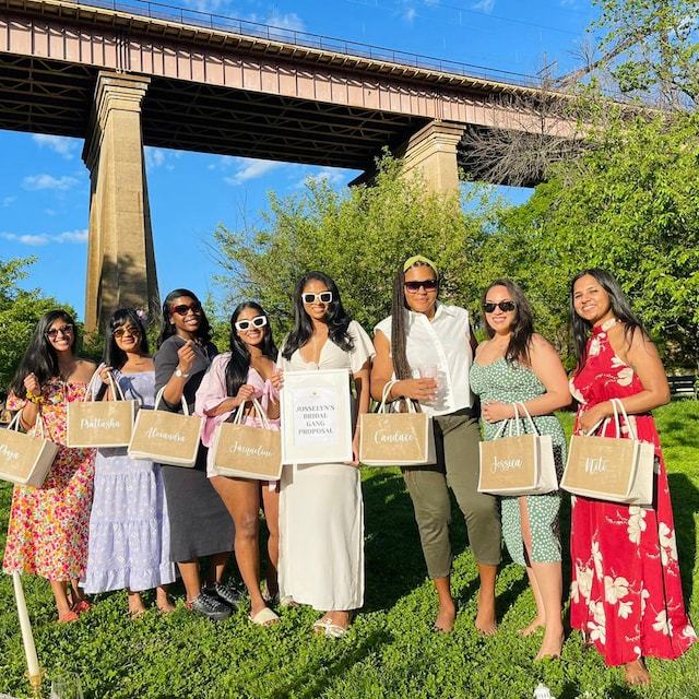 Personalized Monogram Burlap Tote Bridesmaid Bags for Unique & Love | JNSBag08