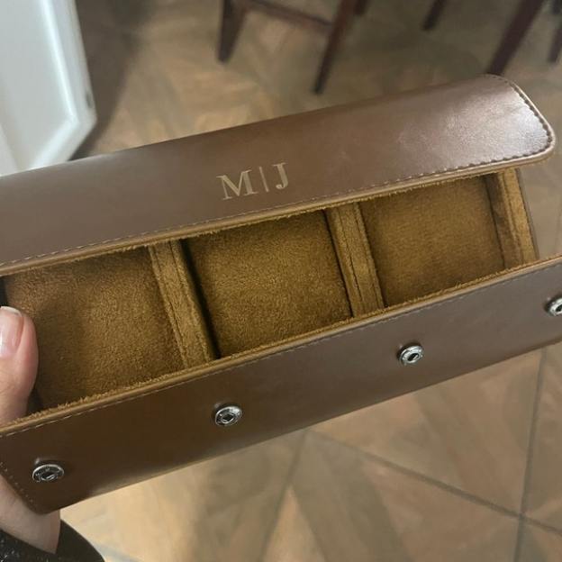  Personalized Leather Watch Case for Unique & Love | JNSBag15