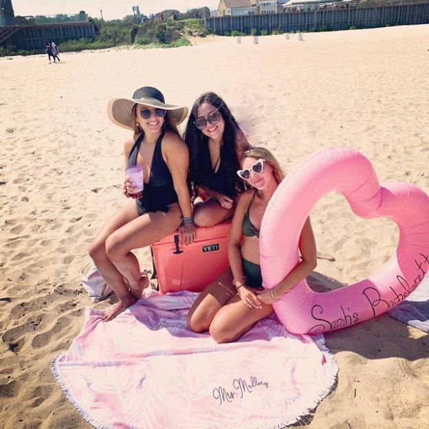 Personalized Tropical Round Beach Towels for Unique & Love | JNSTowel02