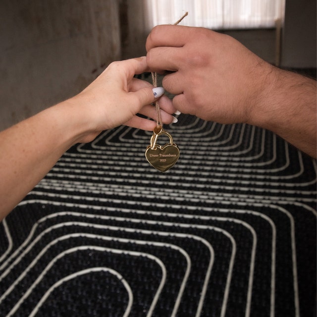 Personalized Love Lock with Engraving for Unique & Love | JNSDec51