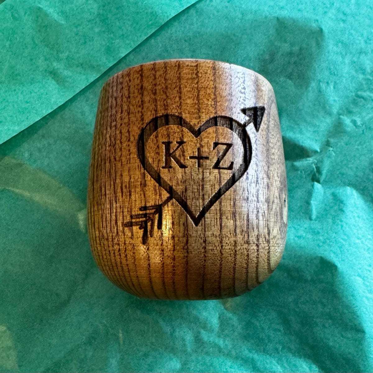 Personalized Valentine's Day Couple Initials Heart Arrow Engraved Wood Cup | JNSBottle05